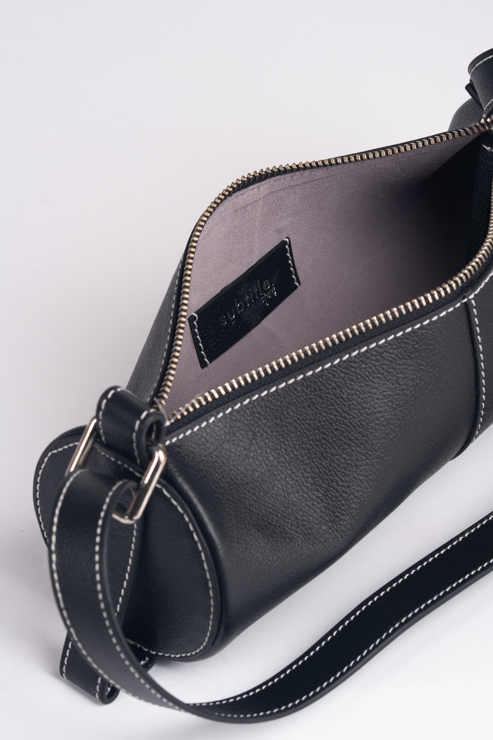 ECLAIR - BLACK